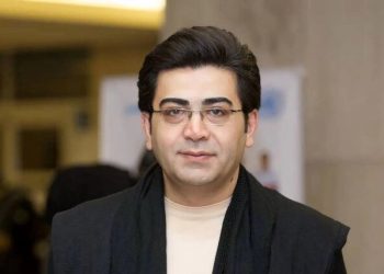 فرزاد حسنی به عنوان مجری مراسم معرفی شد