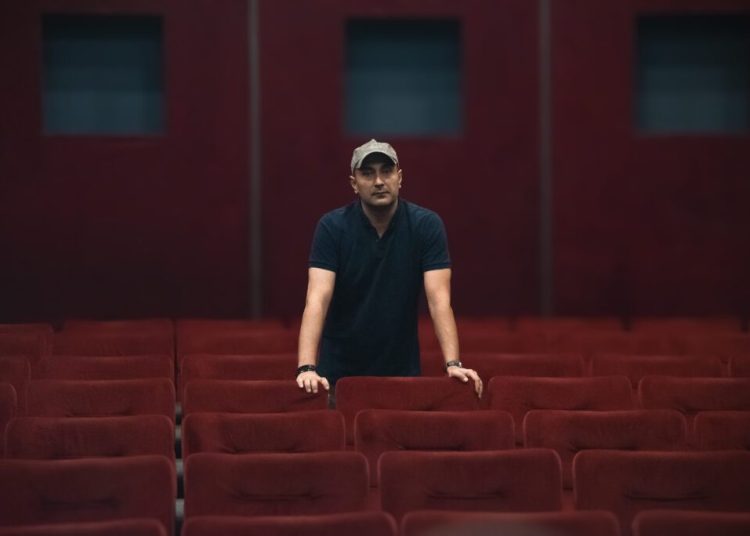 مرتضی اسماعیل کاشی  با نمایش جدید به ایرانشهر می‌ آید.