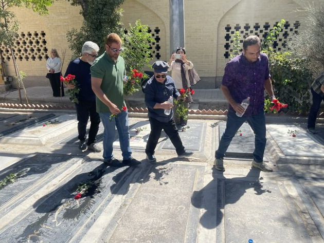 در قطعه هنرمندان در روز سینما چه خبر بود؟