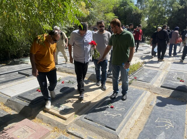 در قطعه هنرمندان در روز سینما چه خبر بود؟